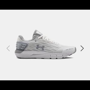 LIKE NEW! Under Armour Shoes White Size 7